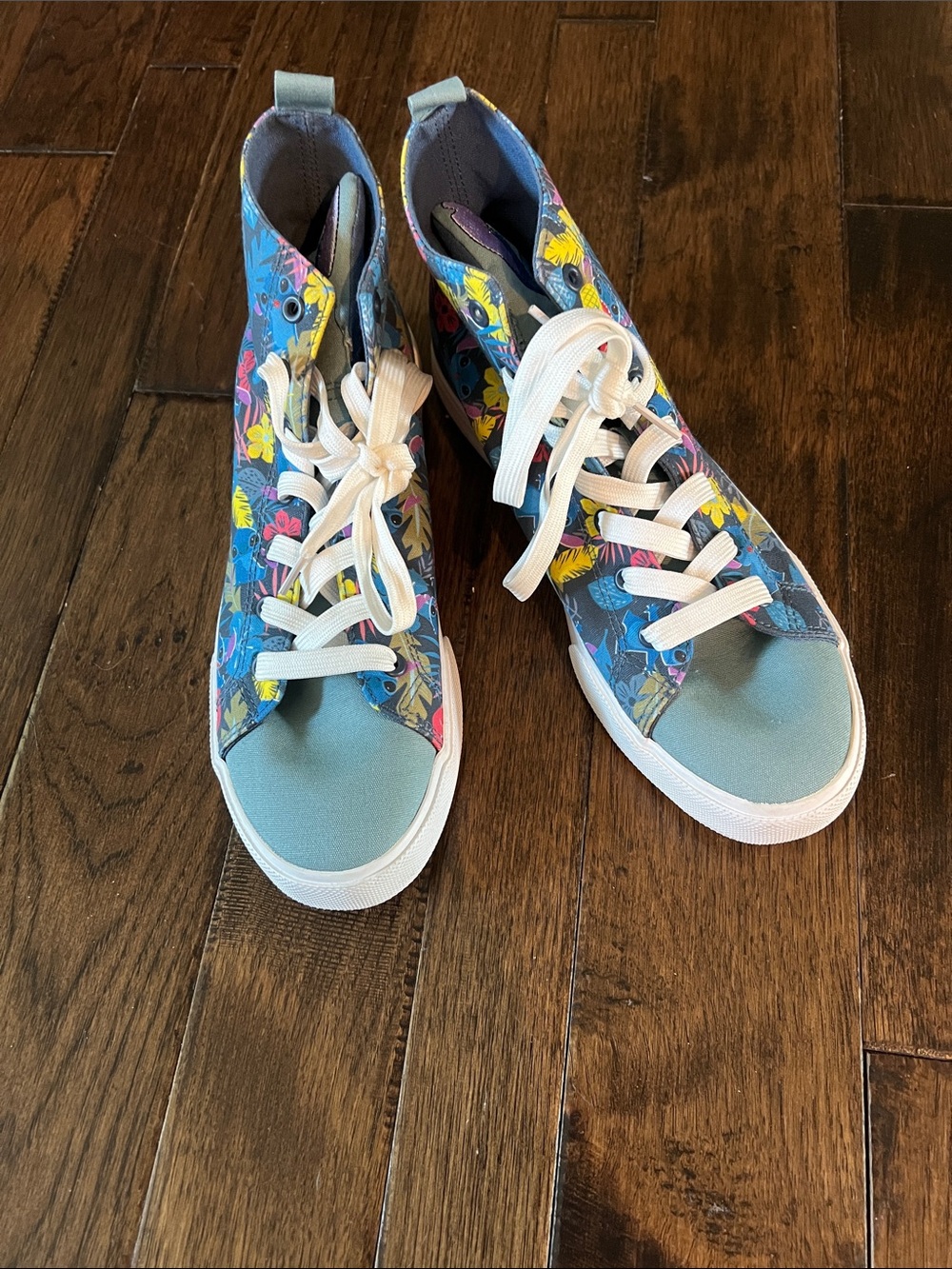 Women’s High-Top Stitch Canvas Sneakers in Blue